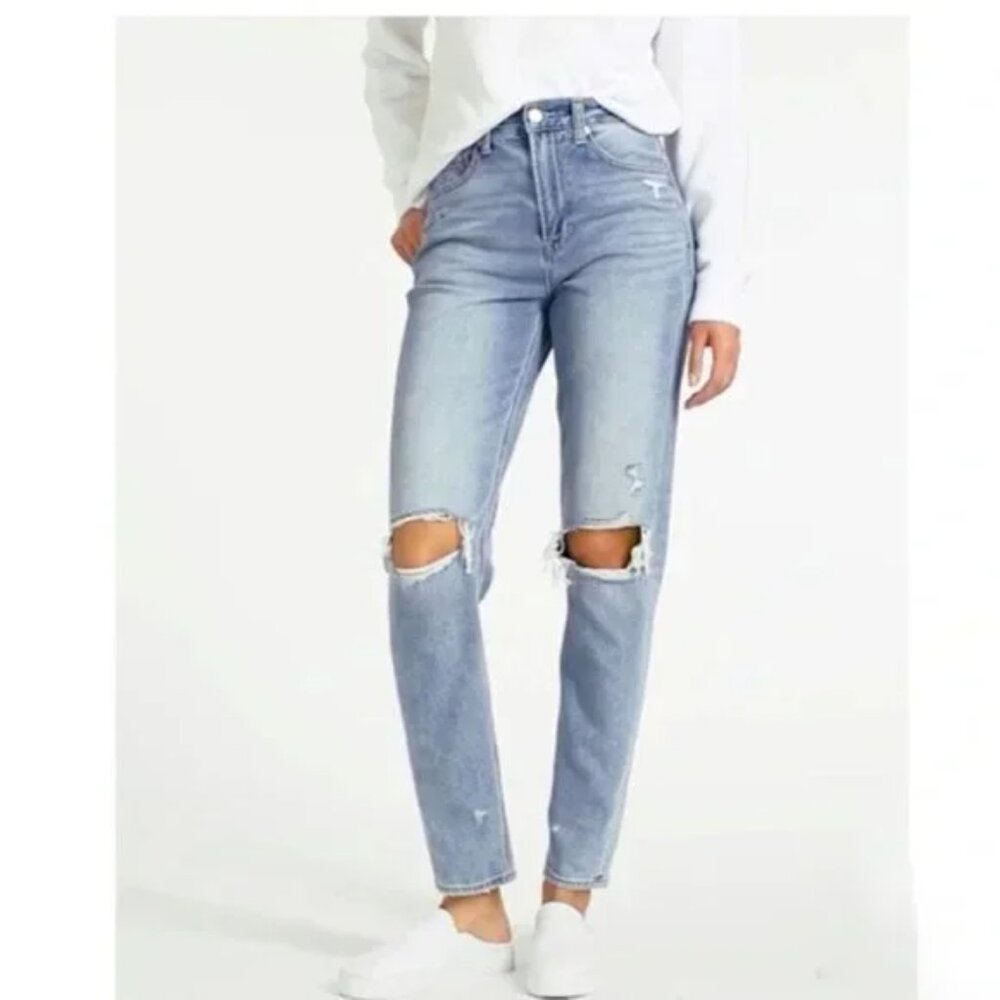 American Eagle Women's 4 Extra-Long Medium Wash Distressed Straight Leg Jeans